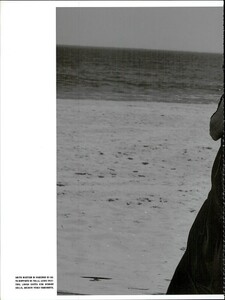 ARCHIVIO - Vogue Italia (September 2008) - Julianne Moore - 005.jpg