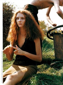 ARCHIVIO - Vogue Italia (November 1997) - In Country - 029.jpg