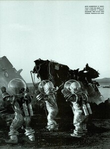 ARCHIVIO - Vogue Italia (March 2001) - In A Future Mood - 028.jpg