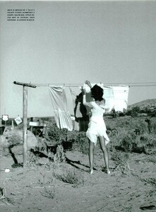ARCHIVIO - Vogue Italia (April 2001) - Picture Story - 015.jpg