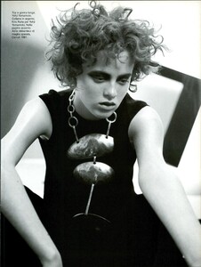 ARCHIVIO - Vogue Italia (January 1997) - Black - 010.jpg