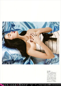 Vogue Japan (January 2007) - The Fairest Of All - 005.jpg