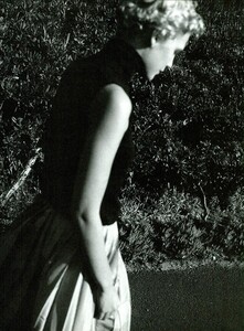 ARCHIVIO - Vogue Italia (March 1999) - An Outdoor Story - 019.jpg