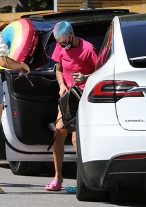        stu040520BZNimage29 .jpg