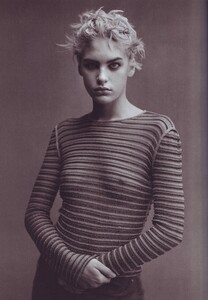 Vogue Italia (January 1999) - Portraits of Style - 003.jpg