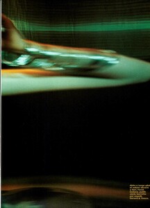ARCHIVIO - Vogue Italia (February 1997) - Reflection - 014.png