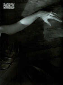 ARCHIVIO - Vogue Italia (September 2007) - Tilda Swinton - 004.jpg