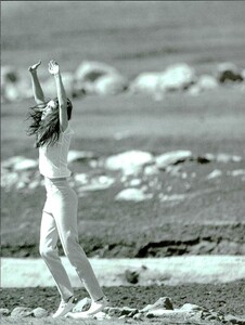 ARCHIVIO - Vogue Italia (May 1997) - Untitled - 004.jpg