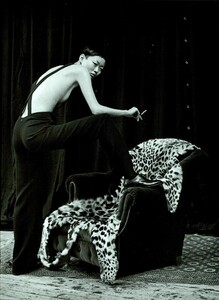 ARCHIVIO - Vogue Italia (March 2001) - Now Attitude - 011.jpg