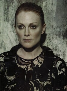 ARCHIVIO - Vogue Italia (September 2008) - Julianne Moore - 020.jpg