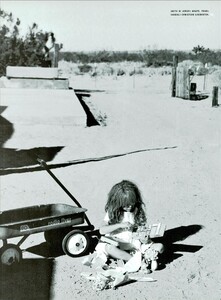 ARCHIVIO - Vogue Italia (April 2001) - Picture Story - 009.jpg