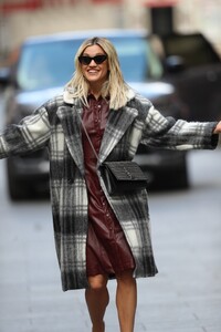        ash010520BZNimage105 .jpg