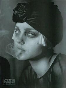 ARCHIVIO - Vogue Italia (April 2007) - Ravishing Beauties - 012.jpg