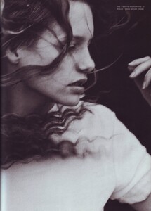Vogue Italia (May 1999) - A Windy Summer Day - 014.jpg