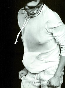 ARCHIVIO - Vogue Italia (March 1999) - Lightness - 007.jpg