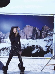 Harper's Bazaar US - 2009 11-206.jpg