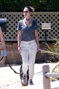        bre010520BZNimage108 .jpg