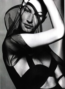 gisele vogue brazil may 2020 - 003.jpg