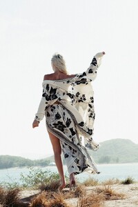 4 107b32eee3aa46922bfea55cc654c6c6.jpg