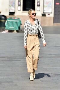        rob040520BZNimage1 .jpg