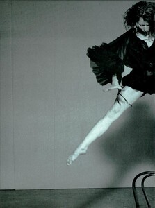 ARCHIVIO - Vogue Italia (February 2000) - Rehearsing Fosse - 007.jpg
