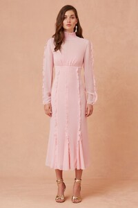 302001053_beloved_ls_midi_dress_682-blush_nh_0787_1024x1024.thumb.jpg.08d5c51f582a12da046ec06a7188d69a.jpg