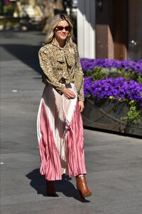        rob080520BZNimage112 .jpg