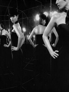 W (March 2001) - All That Jazz - 008.jpg