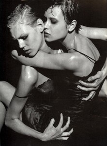 Vogue Italia (September 1997) - Enchanting Mood - 018.jpg