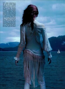 ARCHIVIO - Vogue Italia (May 2002) - Water Therapy - 005.jpg