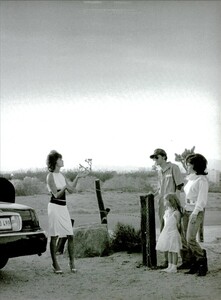 ARCHIVIO - Vogue Italia (April 2001) - Picture Story - 032.jpg