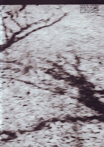 Vogue Italia (November 1999) - Country Report - 004.jpg