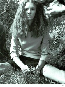 ARCHIVIO - Vogue Italia (November 1997) - In Country - 016.jpg