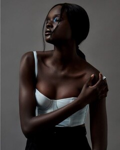 Duckie Thot 1.jpg