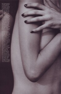 438811518_VogueItalia(May1999)-FinishingTouch-006.thumb.jpg.d73a44dae21f5d67080e845634a4307a.jpg