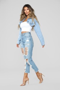 Women Cut It Out Denim Jacket  Light Wash Available In Light Wash Cropped CHOOOET_2.jpg
