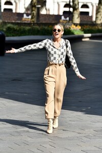        rob040520BZNimage3 .jpg