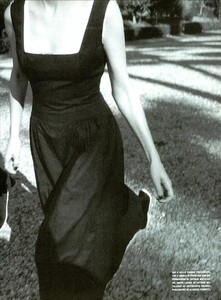 ARCHIVIO - Vogue Italia (March 1999) - An Outdoor Story - 004.jpg