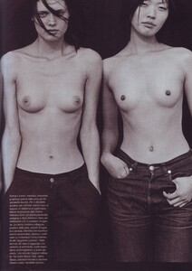 516702745_VogueItalia(May1999)-FinishingTouch-003.thumb.jpg.69f299a5c465a87c09908192201525cb.jpg