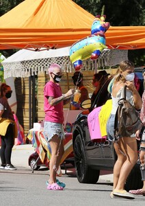        stu040520BZNimage18 .jpg