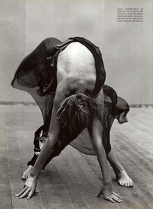 Vogue Italia (September 1997) - Enchanting Mood - 005.jpg