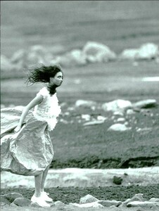 ARCHIVIO - Vogue Italia (May 1997) - Untitled - 024.jpg