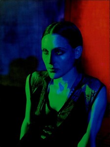 ARCHIVIO - Vogue Italia (April 2007) - Ravishing Beauties - 005.jpg