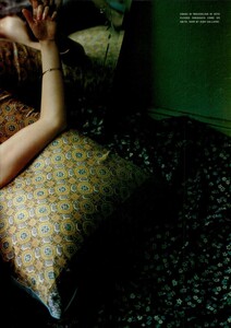 ARCHIVIO - Vogue Italia (June 2004) - Élodie Bouchez - 008.jpg