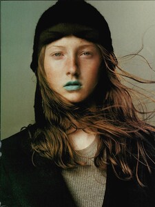 ARCHIVIO - Vogue Italia (August 1997) - The Young Girls By The Sea - 002.jpg