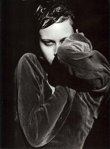 Vogue Italia (September 1997) - Enchanting Mood - 014.jpg