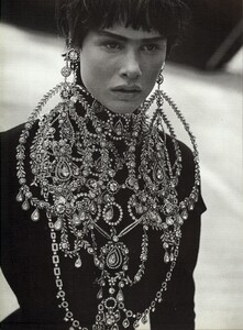 Vogue Italia (September 1997, Couture Supplement) - Story - 015.jpg