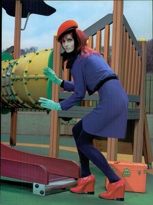 ARCHIVIO - Vogue Italia (August 2007) - The Last Range Of Colours - 010.jpg