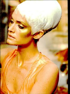 ARCHIVIO - Vogue Italia (March 2000) - The Next Way - 018.jpg