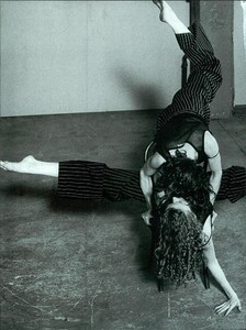 ARCHIVIO - Vogue Italia (February 2000) - Rehearsing Fosse - 011.jpg